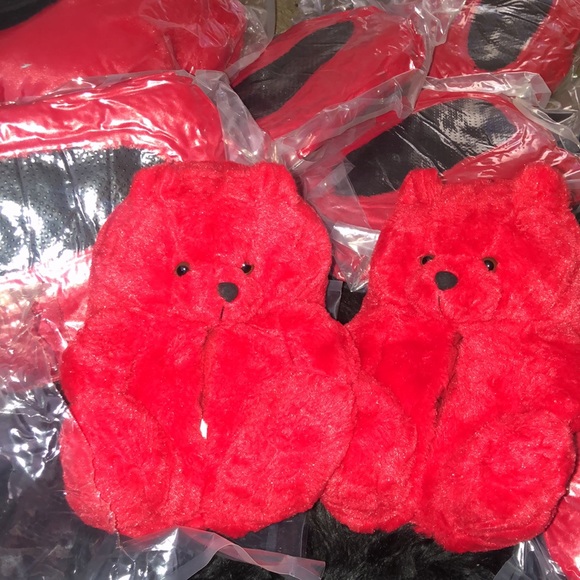 Red Teddy Bear Slippers🐻❤️ - Picture 5 of 5